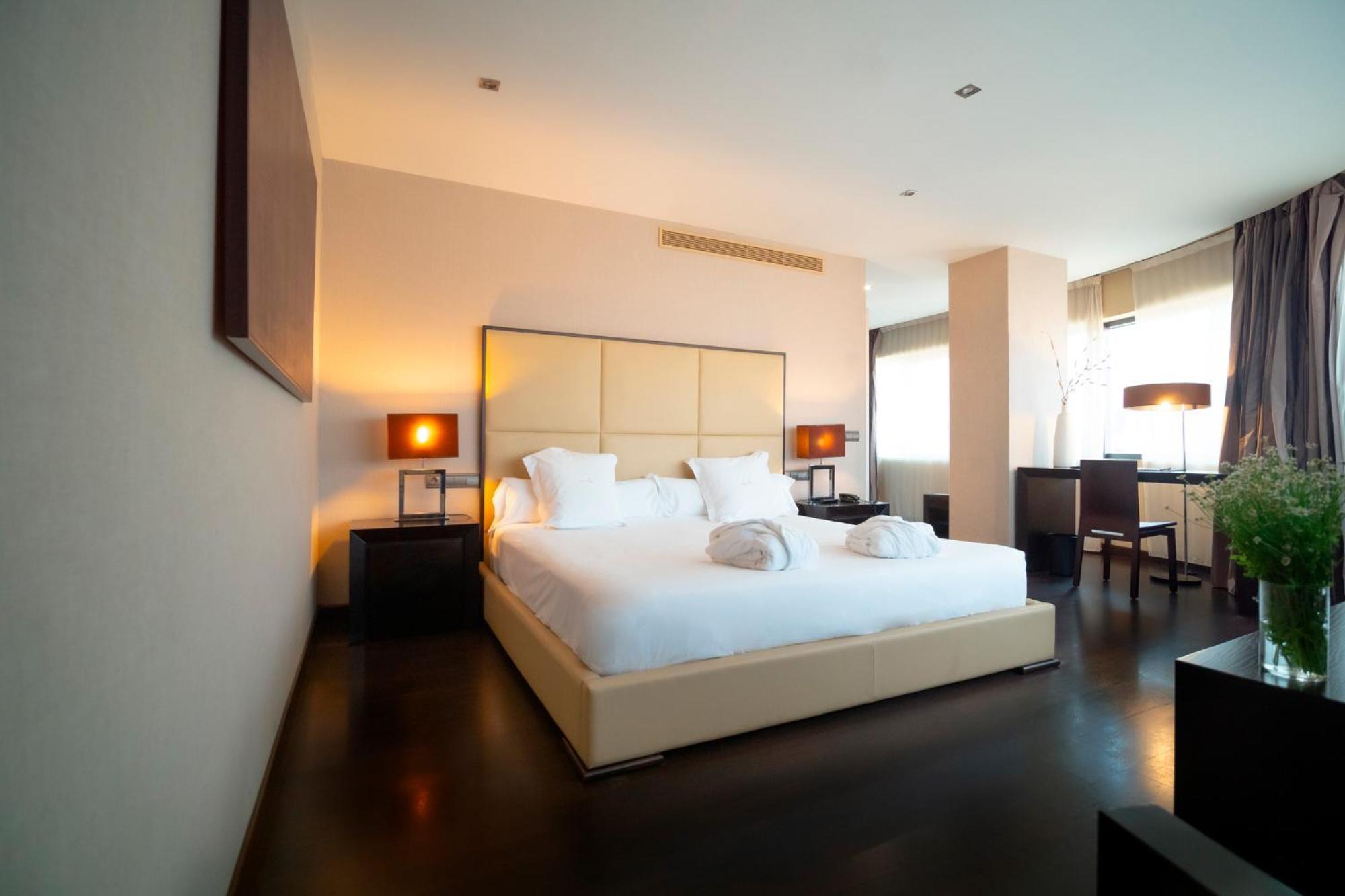Azz Asturias Langrehotel & Spa Langreo Exterior photo